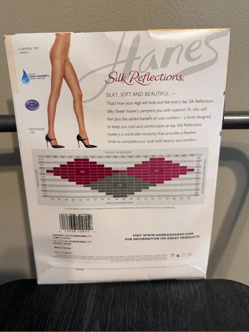 Hanes Silk Reflections Silky Sheer Pantyhose Black Control Top CD NIP